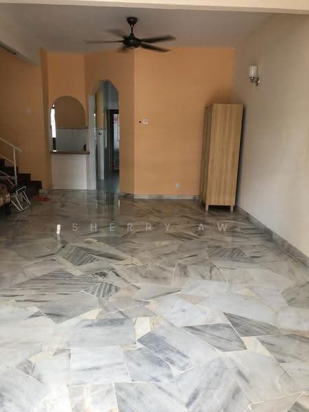 Rumah Teres 2-Tingkat untuk Dijual di BANDAR PUCHONG JAYA (Puchong) - Sherry Aw - Living Room - PropertyGuru.com.my