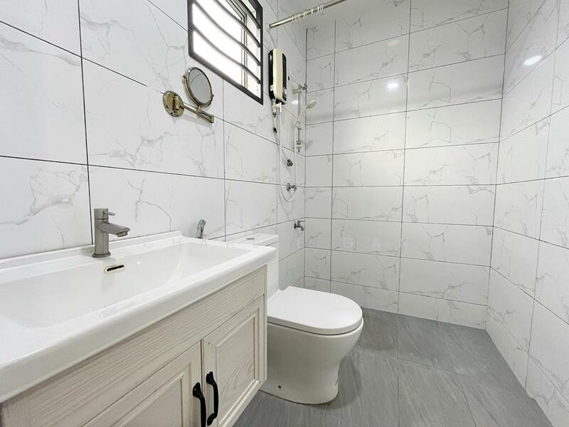 2-storey Terraced House for Rent in Kota Bayuemas (Klang) - Charlie Gan - Bathroom - PropertyGuru.com.my