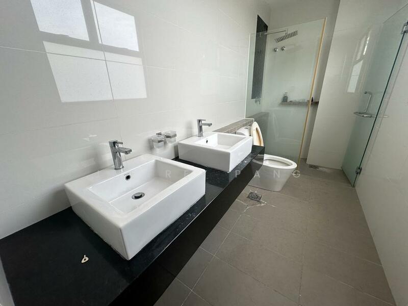 Twin Palms @ Sungai Long untuk Untuk Dijual - RM 2,100,000, Apr 2026 - Bathroom - PropertyGuru.com.my