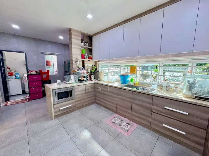 2.5-storey Terraced House for Sale in Bukit Raja (Selangor) - Yap Chean Chong - Kitchen - PropertyGuru.com.my
