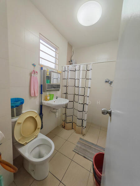 Rumah Teres 2 Tingkat untuk Dijual di TAMAN PUCHONG UTAMA (Puchong) - Evan Goh - Bathroom - PropertyGuru.com.my