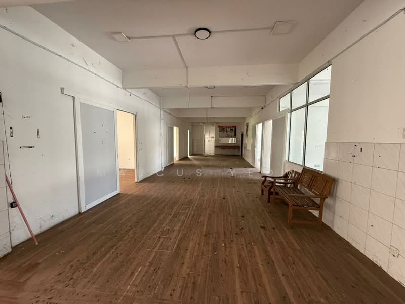 Banglo Komersial untuk Dijual di Taman Bukit Delima (Seremban) - Marcus Yeow - Corridor - PropertyGuru.com.my