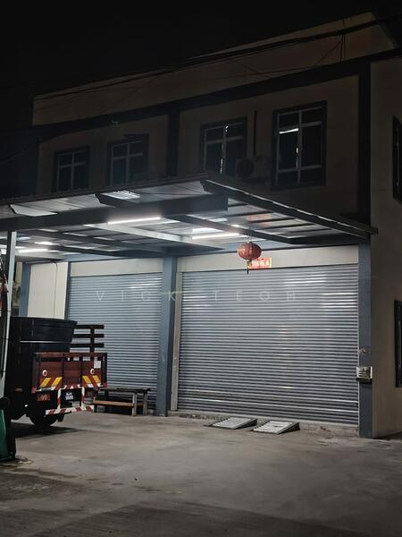 For Rent - 2sty Semi Detached Warehouse Factory Jalan Batu Maung Main Road