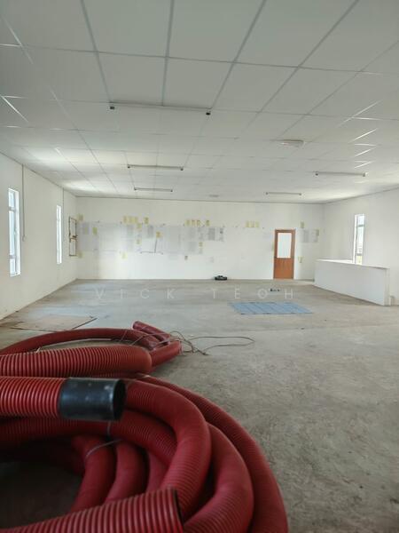 For Rent - 2sty Semi Detached Warehouse Factory Jalan Batu Maung Main Road