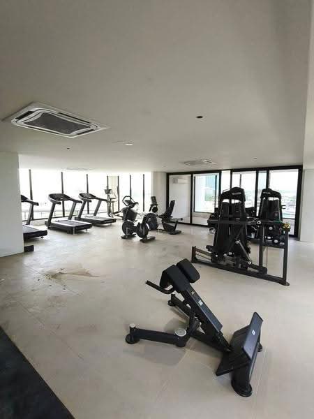 Kediaman Servis untuk Dijual di The Banquet Residence - Leslie Loi - Gym - PropertyGuru.com.my