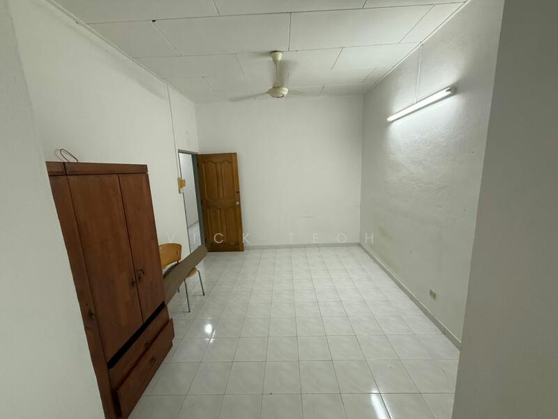 For Sale - Well Maintain 2sty Semi D House Lebuh Rambai 3000sf Land Paya Terubong