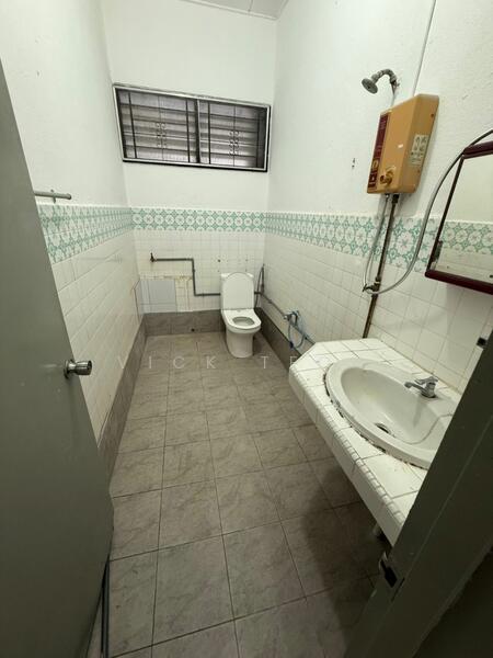 For Sale - Well Maintain 2sty Semi D House Lebuh Rambai 3000sf Land Paya Terubong