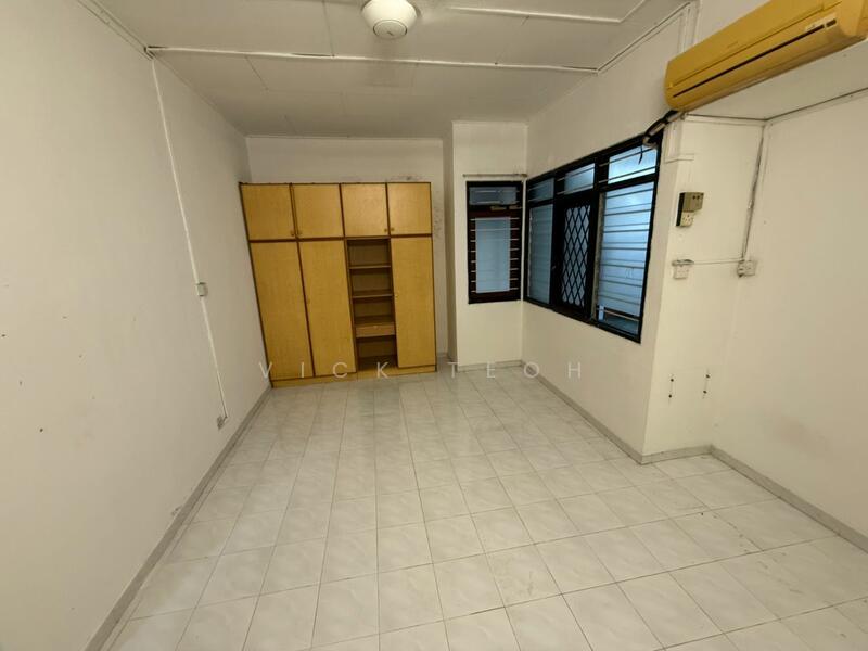 For Sale - Well Maintain 2sty Semi D House Lebuh Rambai 3000sf Land Paya Terubong