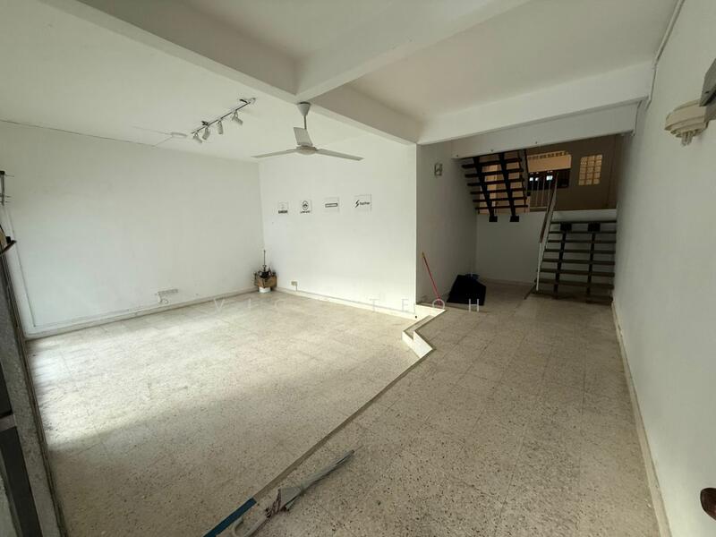 For Sale - Well Maintain 2sty Semi D House Lebuh Rambai 3000sf Land Paya Terubong