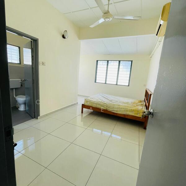 BANDAR PUCHONG JAYA untuk Untuk Disewa - RM 1,350 /bulan, Mac 2026 - Bedroom - PropertyGuru.com.my