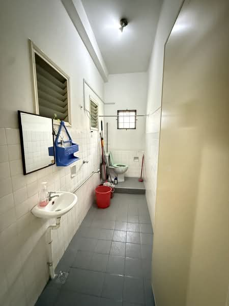 Rumah Berkembar untuk Dijual di Taman Paramount (Petaling Jaya) - Joey Wong - Bathroom - PropertyGuru.com.my