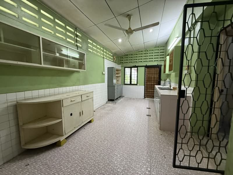 Rumah Berkembar untuk Dijual di Taman Paramount (Petaling Jaya) - Joey Wong - Kitchen - PropertyGuru.com.my