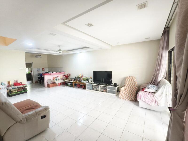 2-storey Terraced House for Sale in Sungai Buloh (Selangor) - Mu'izz Halim - Living Room - PropertyGuru.com.my