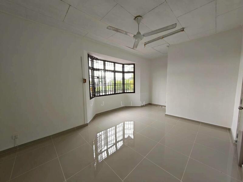 2-storey Terraced House for Sale in Senai (Johor) - JJ Lim - Living Room - PropertyGuru.com.my