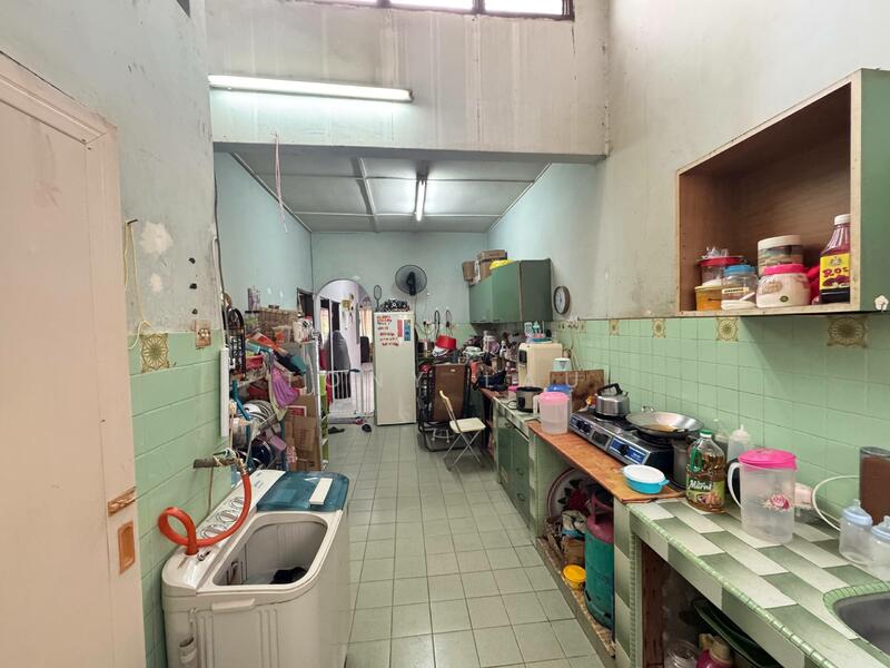 1-storey Terraced House for Sale in Taman Bukit Kuchai (Bandar Kinrara) - Tony Lau - Kitchen - PropertyGuru.com.my