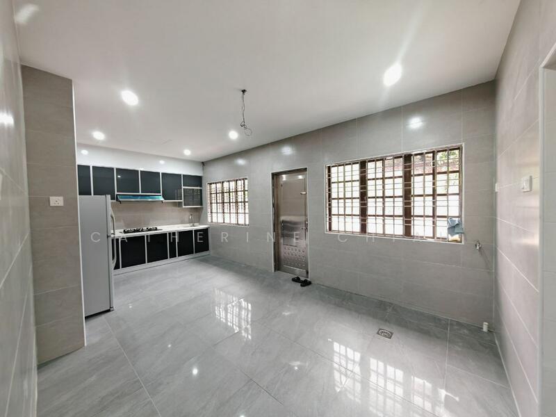 Bungalow for Sale in Bandar Putra (Kulai) - Catherine Chiah - Kitchen - PropertyGuru.com.my