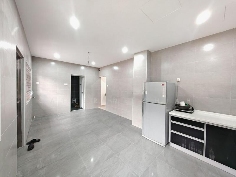 Bungalow for Sale in Bandar Putra (Kulai) - Catherine Chiah - Kitchen - PropertyGuru.com.my