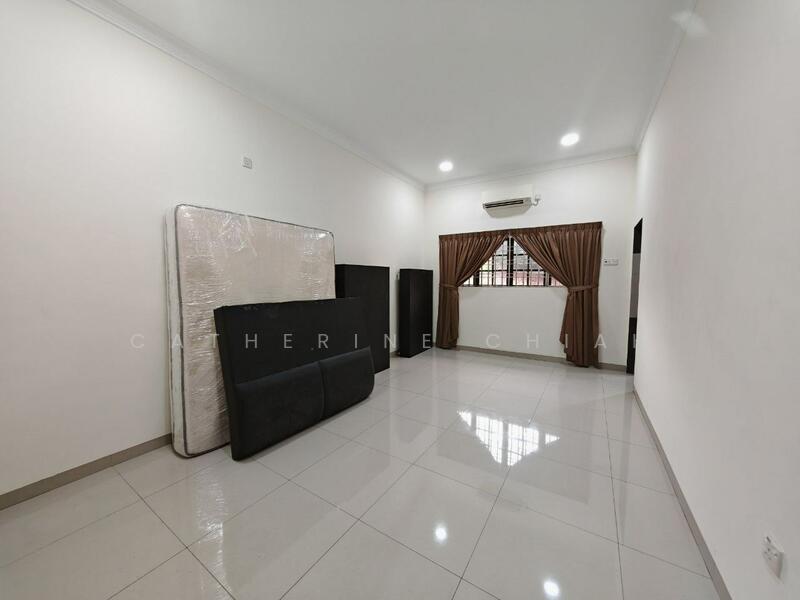 Bungalow for Sale in Bandar Putra (Kulai) - Catherine Chiah - Living Room - PropertyGuru.com.my