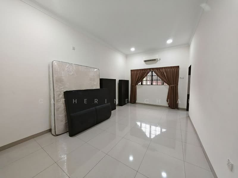Bungalow for Sale in Bandar Putra (Kulai) - Catherine Chiah - Living Room - PropertyGuru.com.my