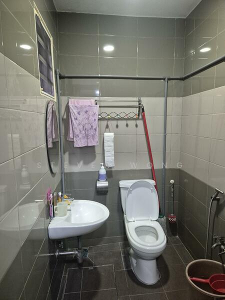 2-storey Terraced House for Sale in Kajang (Selangor) - steven wong - Bathroom - PropertyGuru.com.my