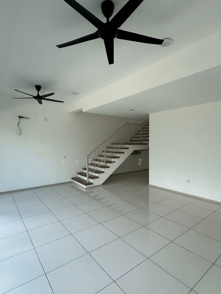 Ilham Residence @ City of Elmina untuk Untuk Dijual - RM 880,000, Apr 2026 - Living Room - PropertyGuru.com.my