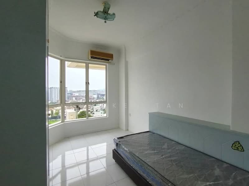 Condominium for Rent at Gold Coast Resort Condominium - Dick Ken Tan - Bedroom - PropertyGuru.com.my
