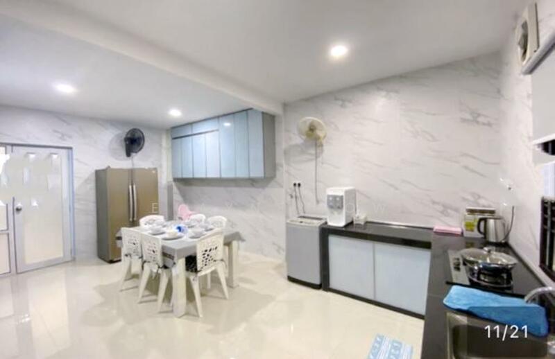 2-storey Terraced House for Sale in Johor Bahru (Johor) - Elayne Low - Kitchen - PropertyGuru.com.my