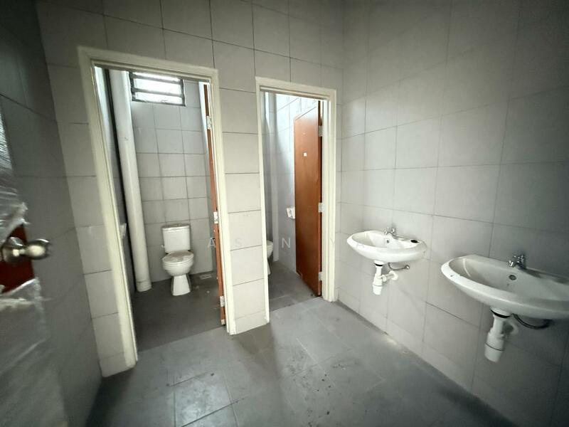 Detached Factory for Sale in Juru (Penang) - Jiasin Yap - Bathroom - PropertyGuru.com.my