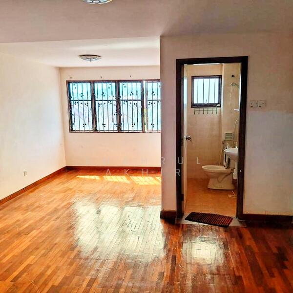 2.5-storey Terraced House for Sale in Putrajaya (Putrajaya) - Shahrul Akhir - Living Room - PropertyGuru.com.my