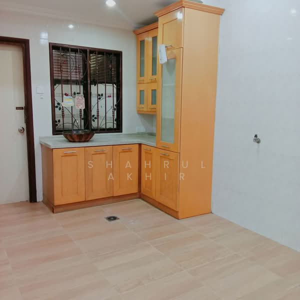 2.5-storey Terraced House for Sale in Putrajaya (Putrajaya) - Shahrul Akhir - Kitchen - PropertyGuru.com.my