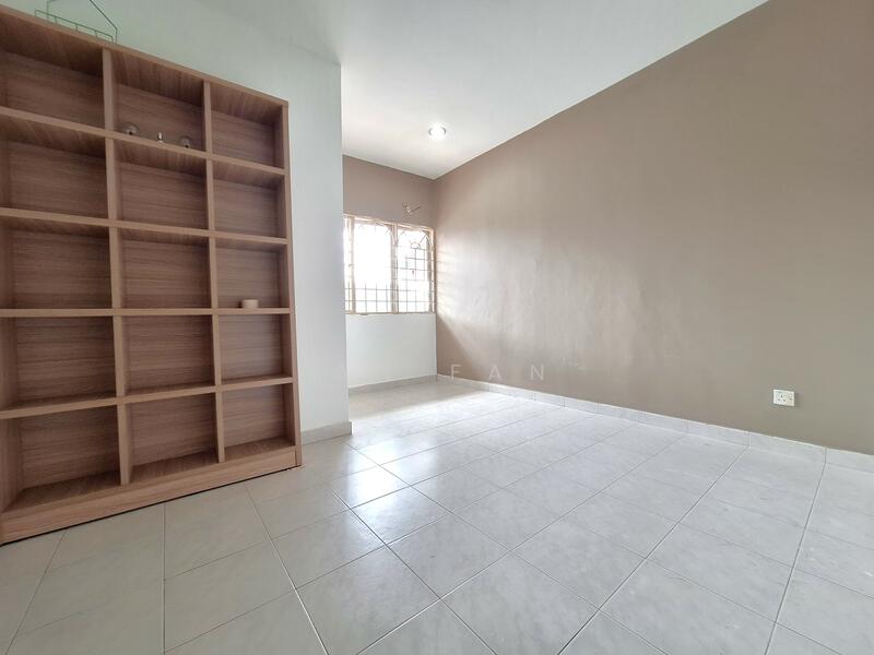 2-storey Terraced House for Sale in Taman Lestari Perdana (Seri Kembangan) - Ian Fan - Interior - PropertyGuru.com.my