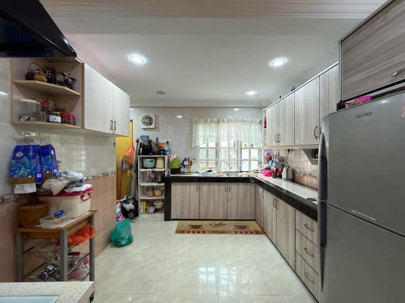 Taman Sri Gombak untuk Untuk Dijual - RM 450,000, Mac 2026 - Kitchen - PropertyGuru.com.my