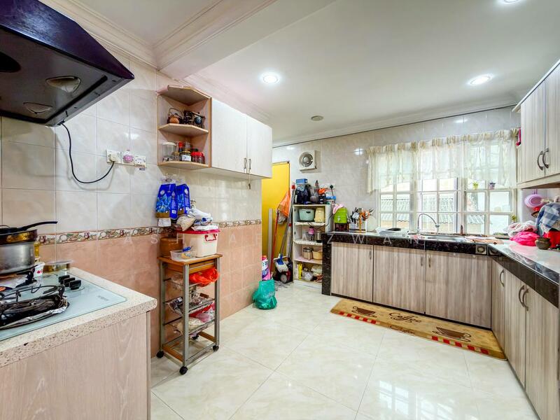 Taman Sri Gombak untuk Untuk Dijual - RM 450,000, Mac 2026 - Kitchen - PropertyGuru.com.my