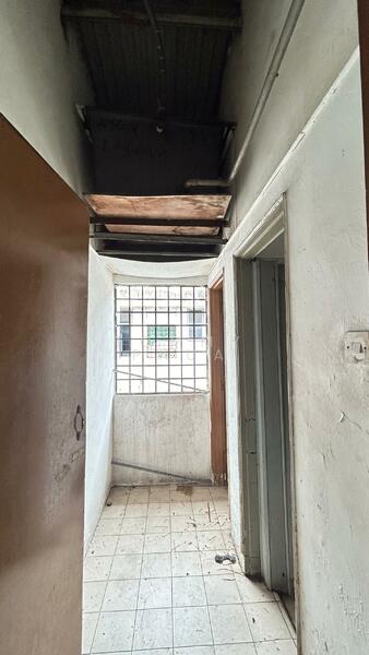 Shop / Office for Rent in Bandar Cemerlang (Ulu Tiram) - Tommy Phua - Interior - PropertyGuru.com.my