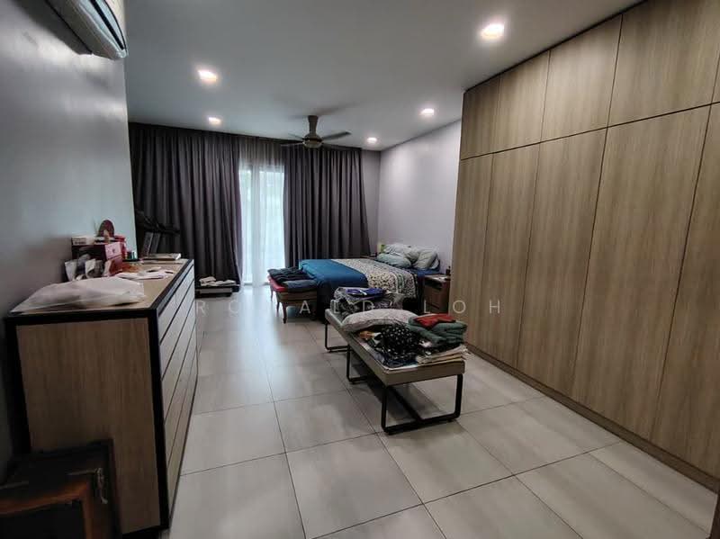 2-storey Terraced House for Sale in Laman Glenmarie (Shah Alam) - Ronald Loh - Bedroom - PropertyGuru.com.my