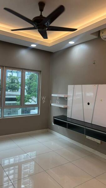 Savanna Executive Suite @ Southville City untuk Untuk Disewa - RM 1,399 /bulan, Mac 2026 - Living Room - PropertyGuru.com.my