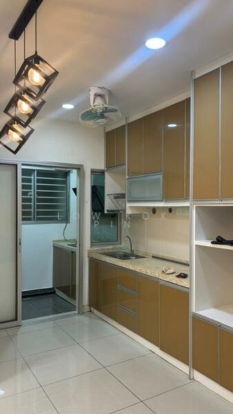 Savanna Executive Suite @ Southville City untuk Untuk Disewa - RM 1,399 /bulan, Mac 2026 - Kitchen - PropertyGuru.com.my