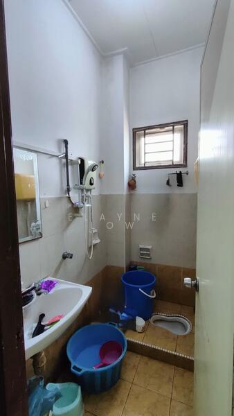 1-storey Terraced House for Sale in Johor Bahru (Johor) - Elayne Low - Bathroom - PropertyGuru.com.my