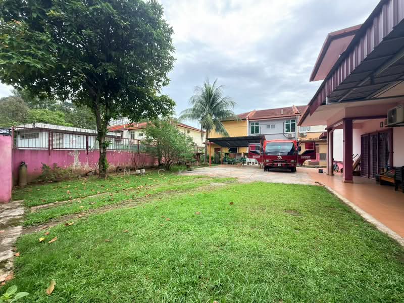 2-storey Terraced House for Sale in Taman Suria Selayang (Selayang) - Nicky Lai - Exterior - PropertyGuru.com.my