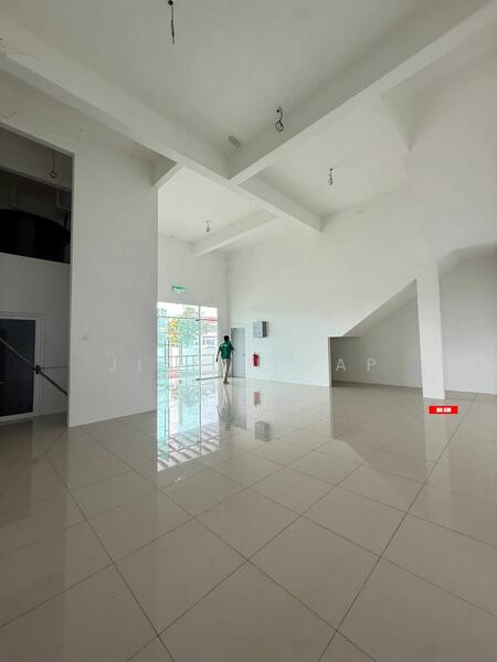 Semi-D Factory for Rent in Perai (Penang) - Jiasin Yap - Entrance - PropertyGuru.com.my