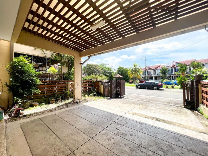 2-storey Terraced House for Sale in Bukit Jelutong (Shah Alam) - Zainul Rashid - Exterior - PropertyGuru.com.my