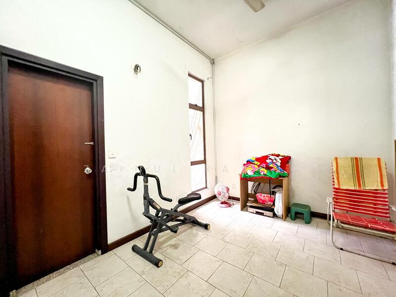 2-storey Terraced House for Sale in Bukit Jelutong (Shah Alam) - Zainul Rashid - Interior - PropertyGuru.com.my