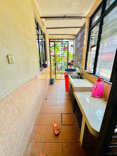 2-storey Terraced House for Sale in Bukit Jelutong (Shah Alam) - Zainul Rashid - Exterior - PropertyGuru.com.my