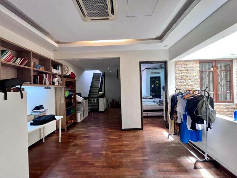 Bukit Jelutong untuk Untuk Dijual - RM 950,000, Mac 2026 - Living Room - PropertyGuru.com.my