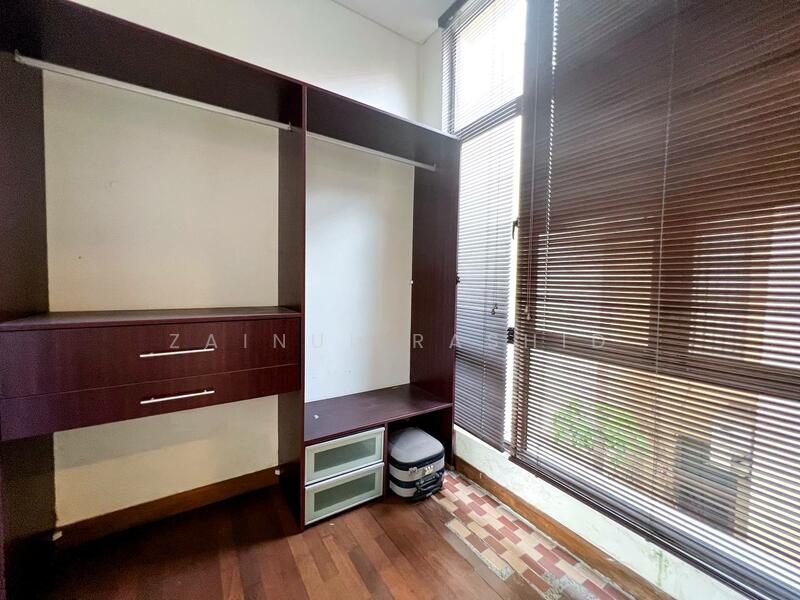 2-storey Terraced House for Sale in Bukit Jelutong (Shah Alam) - Zainul Rashid - Interior - PropertyGuru.com.my