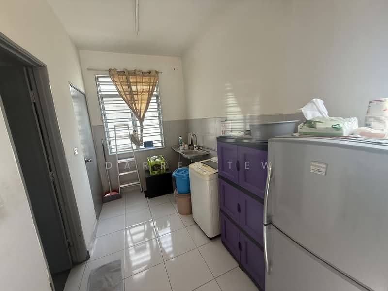 Rumah Teres 2 Tingkat untuk Dijual di Taman Lagenda Putra (Kulai) - Darren Tew - Kitchen - PropertyGuru.com.my