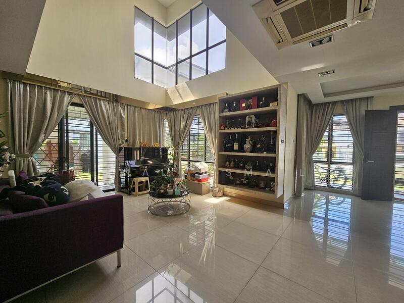 2-storey Terraced House for Sale in Denai Alam (Shah Alam) - Ismadi Ismail - Living Room - PropertyGuru.com.my