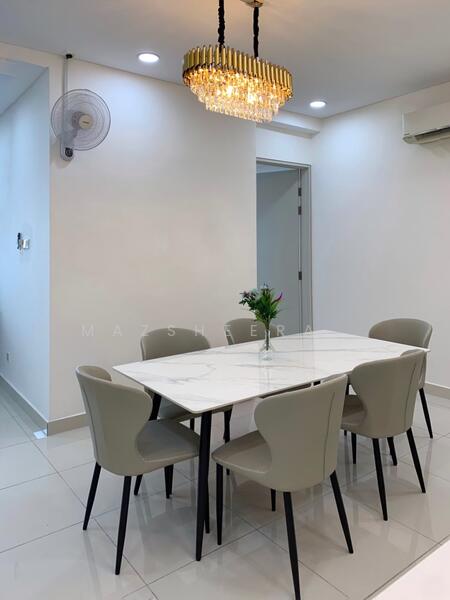 Condominium for Rent at Vivo Residential Suites - Mazsheera . - Dining Room - PropertyGuru.com.my