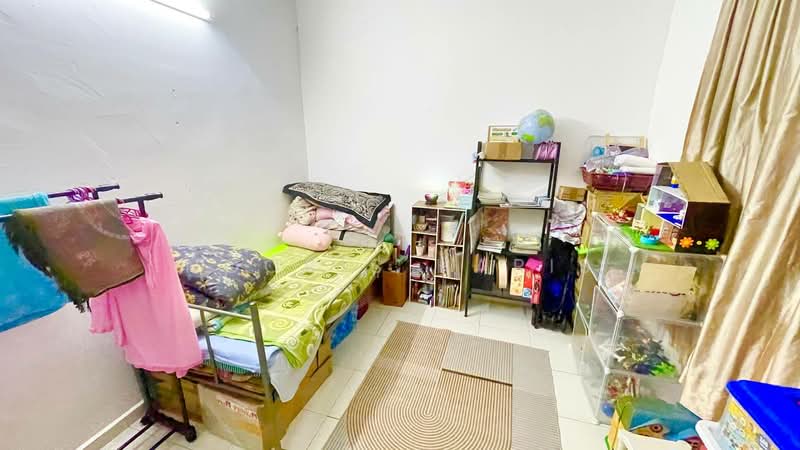 Apartment for Sale at Mentari Court - Nooris Haris - Bedroom - PropertyGuru.com.my