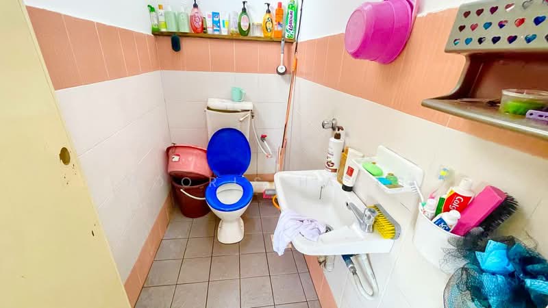 Apartment for Sale at Mentari Court - Nooris Haris - Bathroom - PropertyGuru.com.my